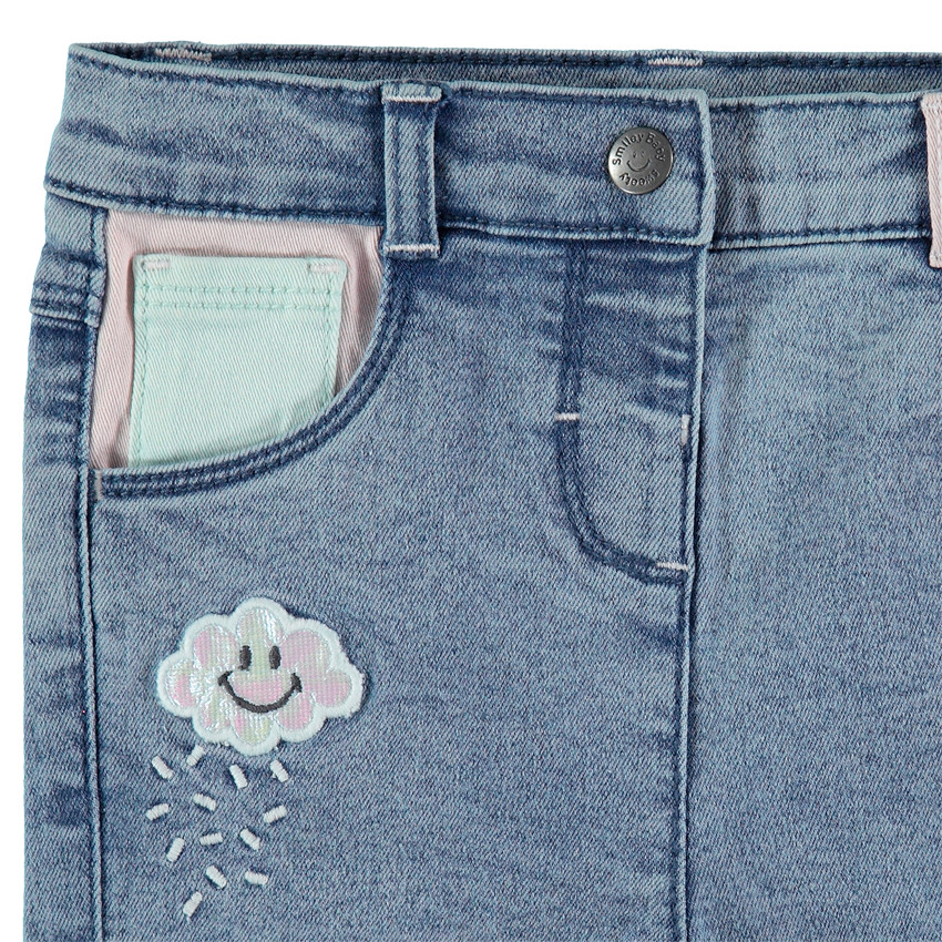 Τζιν  slim effet used με  badges Smiley 