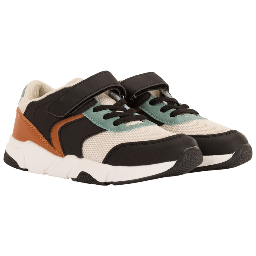 Αθλητικά παπούτσια χαμηλά με mesh λεπτομέρειες για αγόρι 