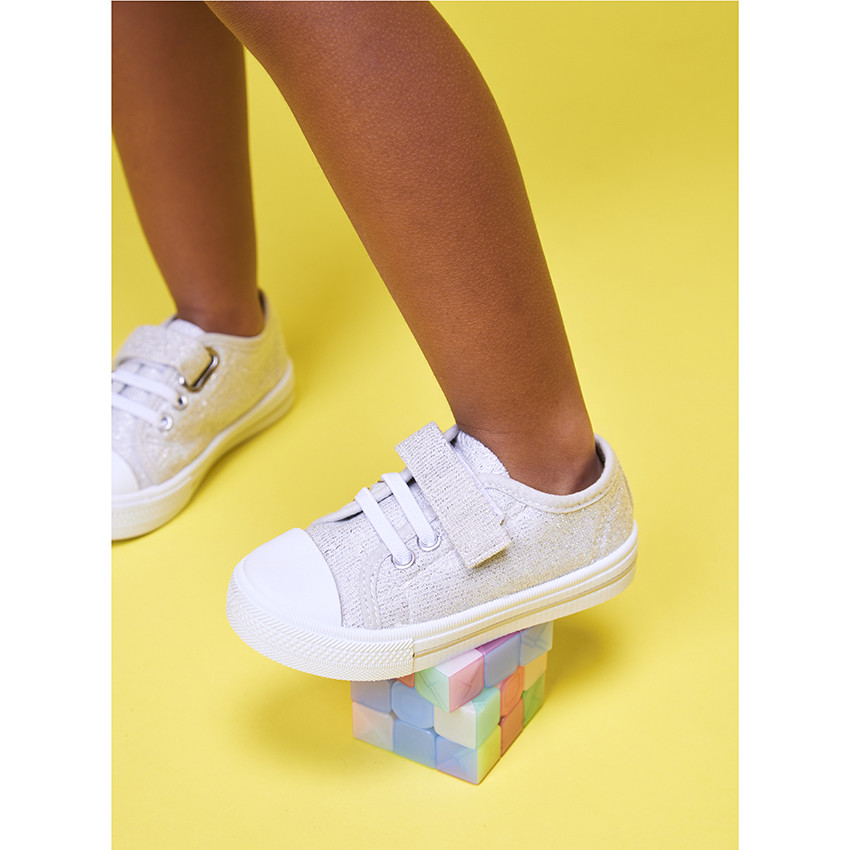 Baskets basses argent es scratch et lacets lastiqu s pour fille