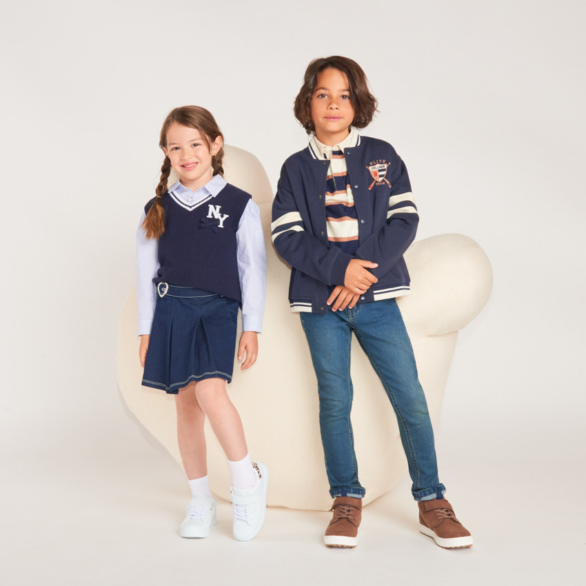 Τeddy jacket για αγόρια με δύο υλικά: τζην και φλις. 