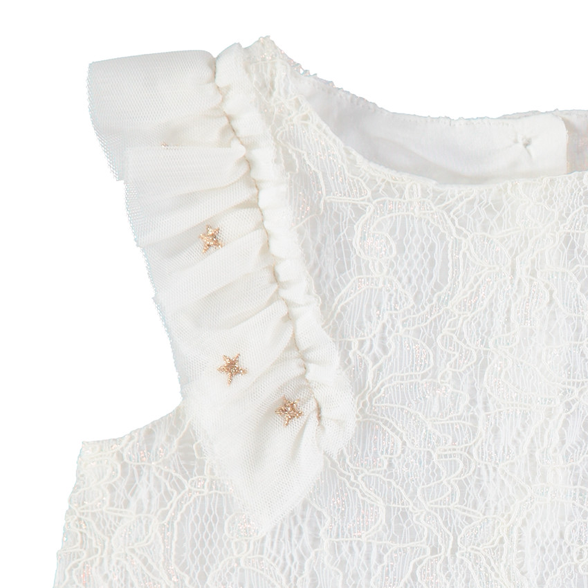 Λευκό φόρεμα από δαντέλα για επίσημες περιστάσεις και μανίκια με βολάν 