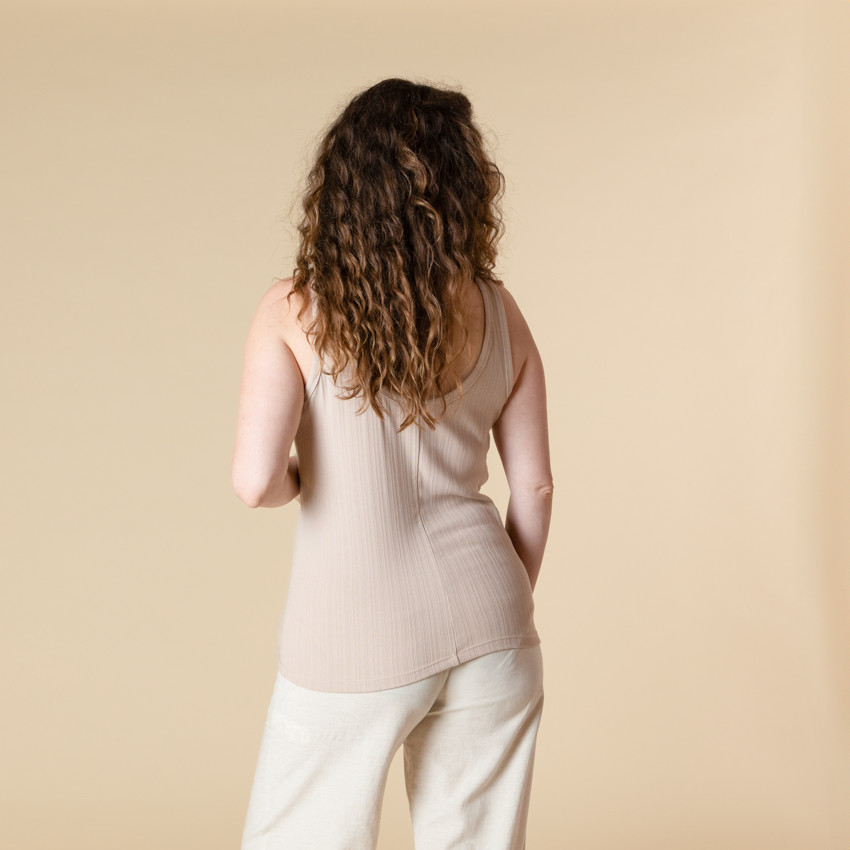 Μπλουζάκι αμάνικο κοτλέ μονόχρωμο για γυναίκες 