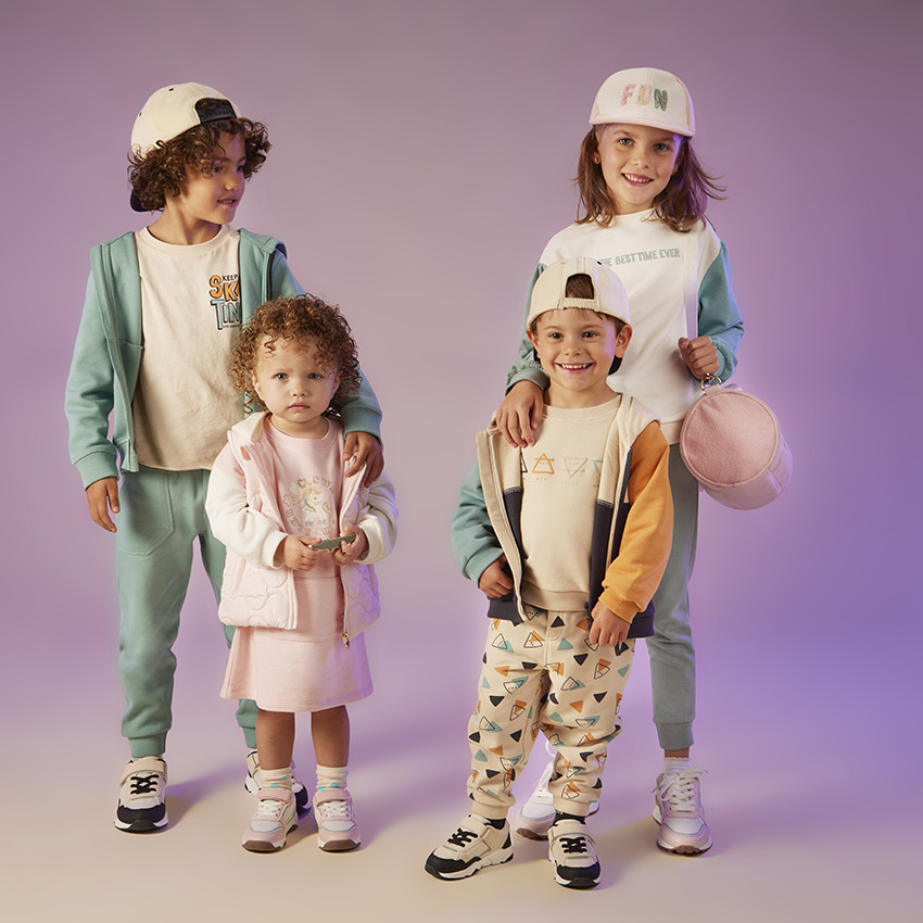 Φόρεμα φούτερ από molleton με σχέδιο μονόκερος και γκλίτερ για μωρό κορίτσι 