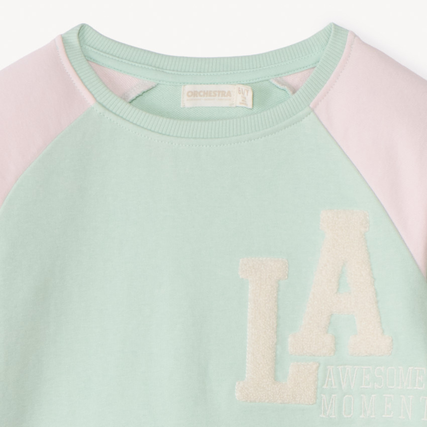 Φούτερ με χρωματιστές μπлок περιοχές για κορίτσια 