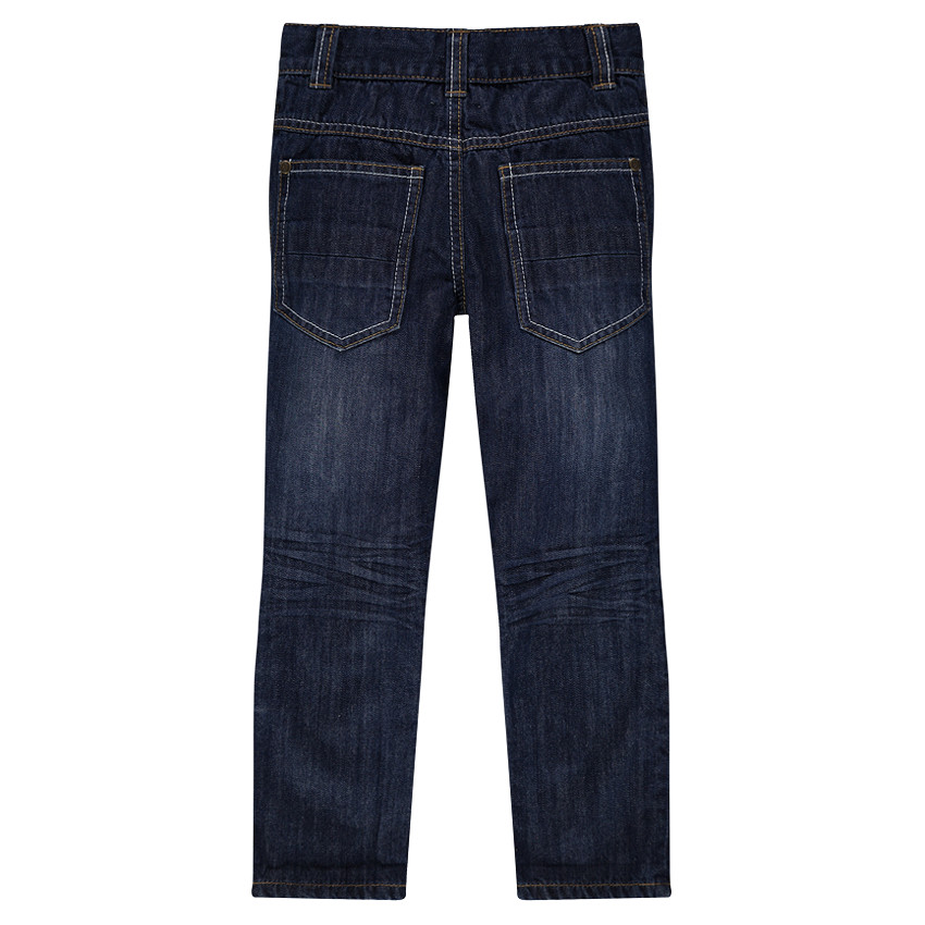 Τζιν σε ίσια γραμμή με φθαρμένη όψη με σήματα και κεντήματα 