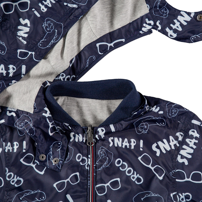 Αντιανεμικό διπλής όψης εμπριμέ με φανελένια ανάποδη όψη και αφαιρούμενη κουκούλα 