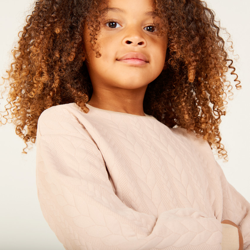 Σύνολο τζόκινγκ από πλεγμένο ζακάρ για κορίτσι 