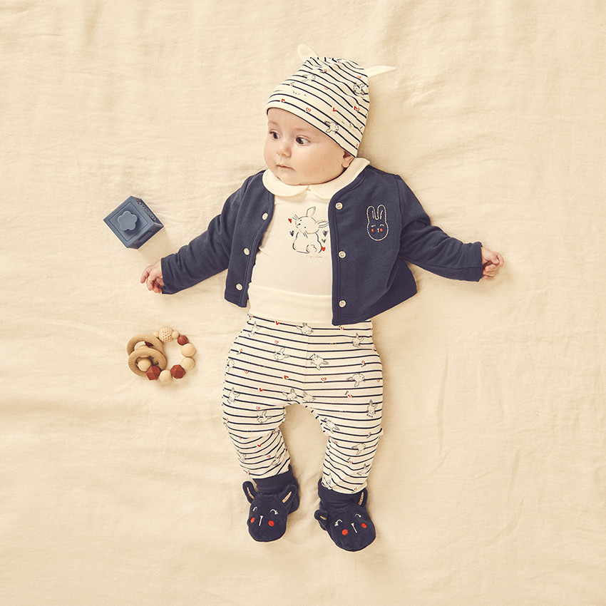 Πεδιλάκια από βελουτέ για κορίτσι μωρού 