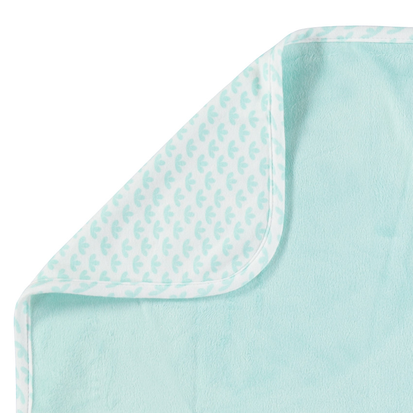 Κουβερτάκι από βελούδο και ζέρσεϊ με κεντημένο πάντα  