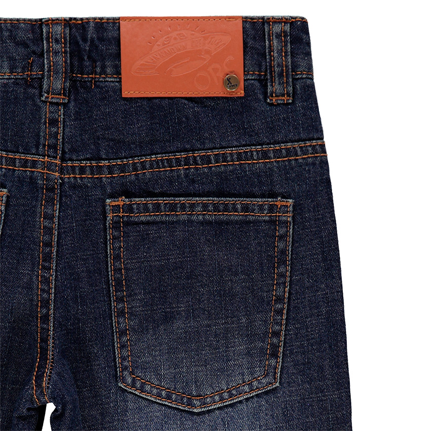 Τζιν με φθαρμένη και τσαλακωμένη όψη και επένδυση από φανέλα καρό 