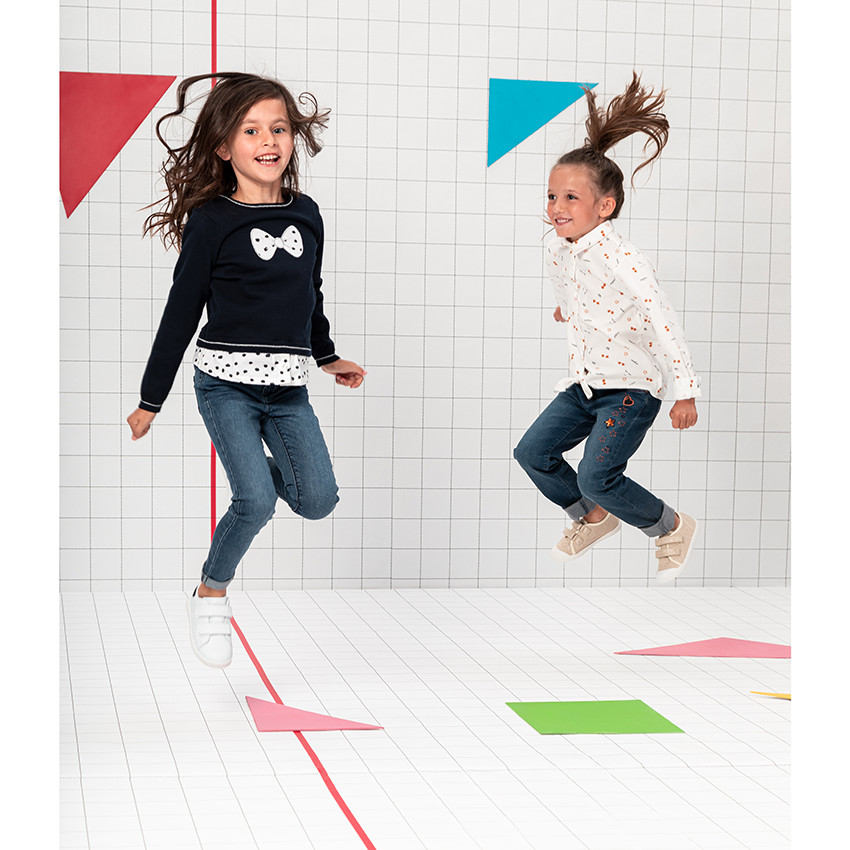 Τζιν με used όψη, αφαιρούμενη ζώνη με παγιέτες και κεντήματα 