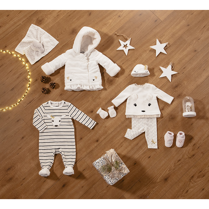 Parka matelassée à capuche doublée sherpa à coeurs brodés 