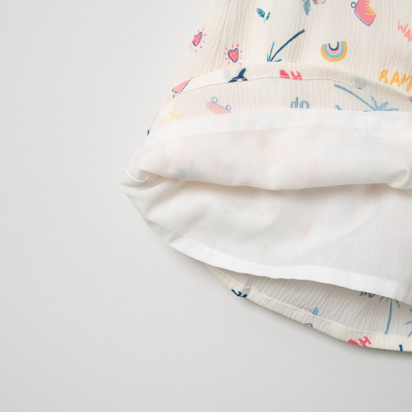 Φόρεμα εμπριμέ με βολάν στις τιράντες και στο κάτω μέρος   