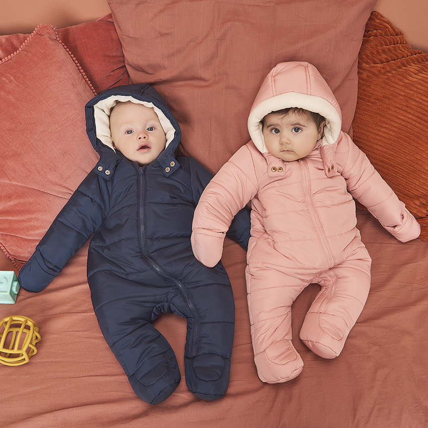 Καπιτονέ combi-pilote μονόχρωμο για μωρό αγόρι με διαφορετικές φινιρίσματα ανά ηλικία 