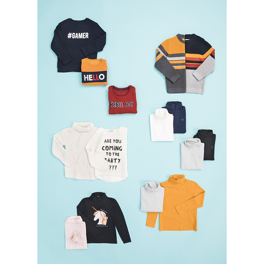 Pull en maille mélangée de fils brillants avec message printé 