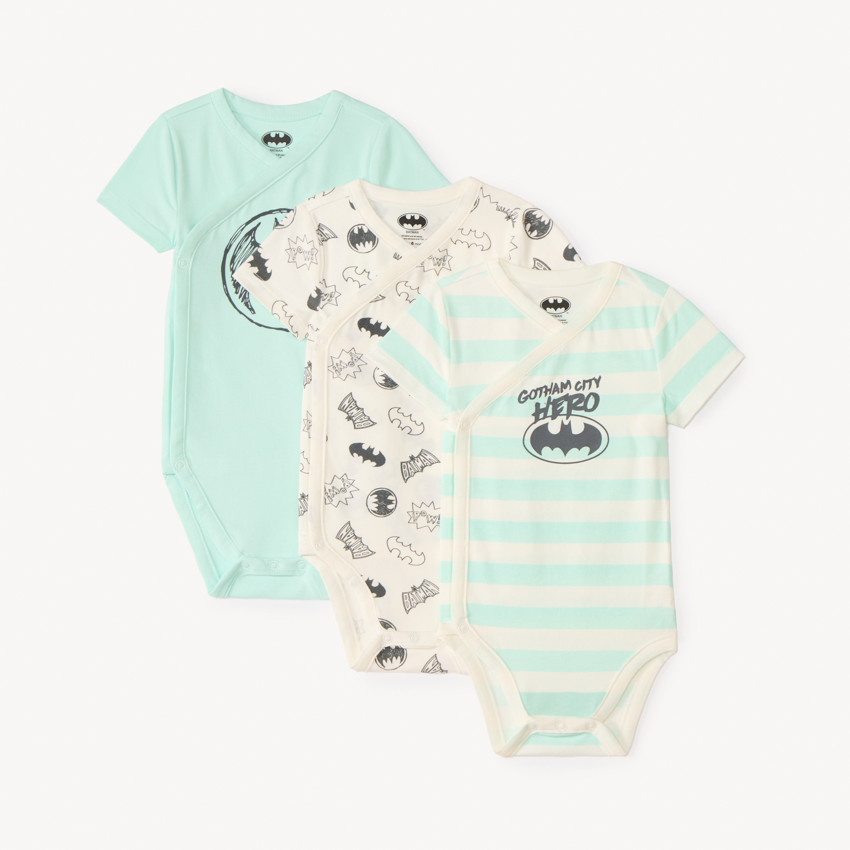 Σετ 3 κοντομάνικων κορώνων Batman Warner για αγόρια μωρά με διαφορετικές ανοίξεις ανάλογα με την ηλικία. 