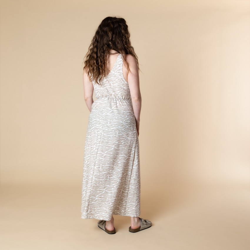 Μακριά φόρεμα εγκυμοσύνης και θηλασμού με σχέδιο ζέβρας 