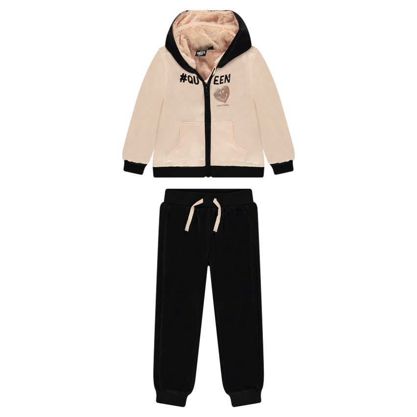 Φόρμα από σατέν και βελούδο με γράμματα με πούλιες ©Smiley  