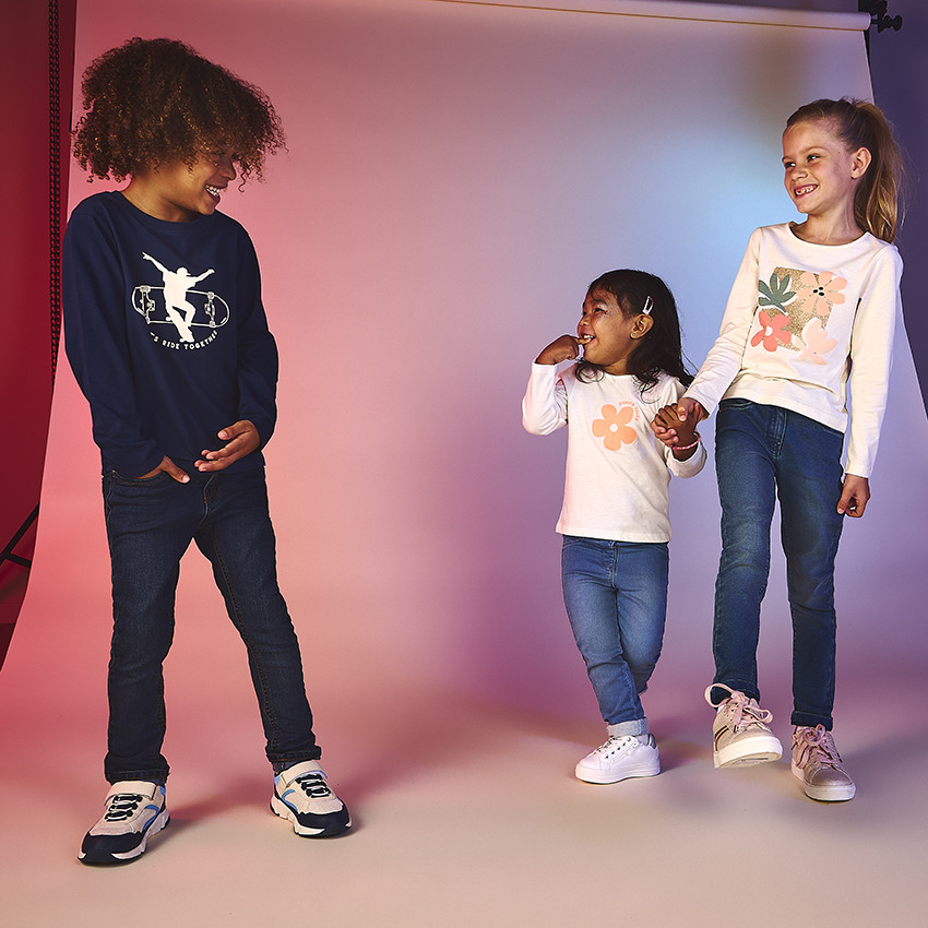 Μακρυμάνικο μπλουζάκι με λουλούδια για μωρό κορίτσι 