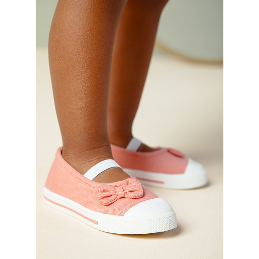 Αθλητικά παπούτσια από ύφασμα με κορδόνια και φιόγκο για bebe κορίτσι 