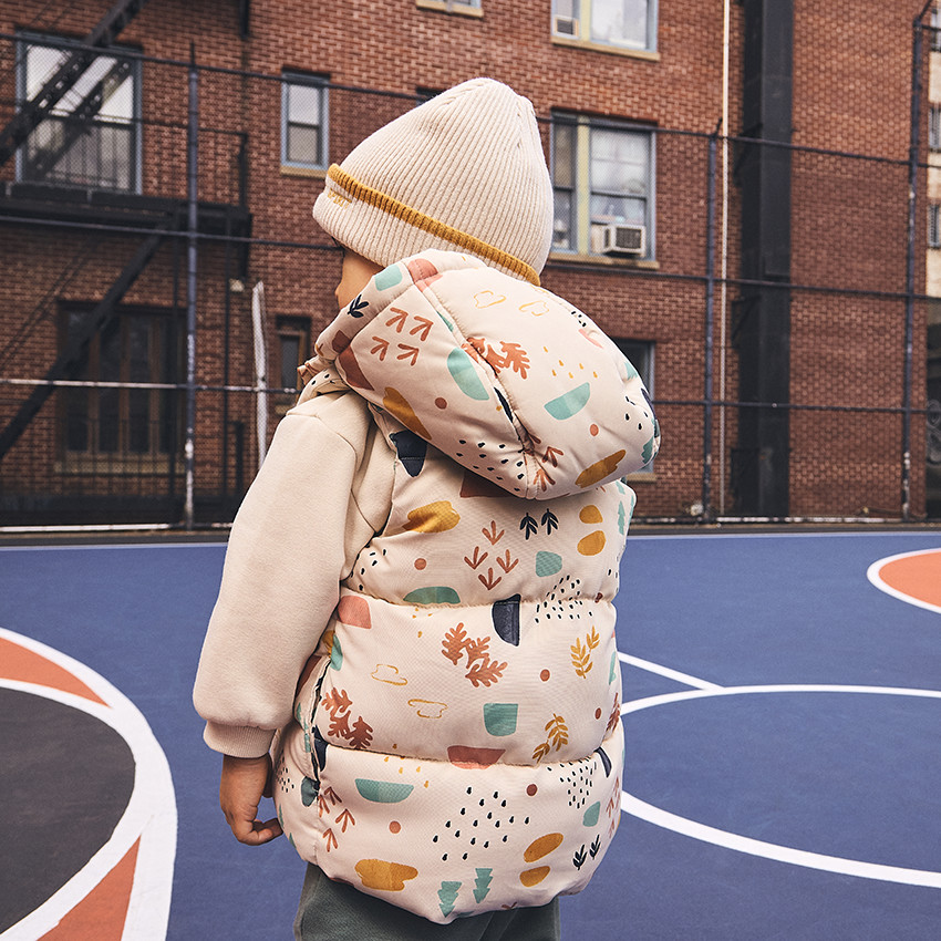 Γιλέτ με κουκούλα και φαντεζί σχέδιο για μωρό αγόρι 