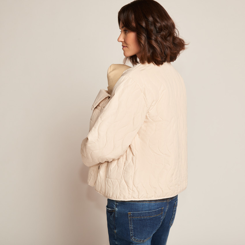 Μακρύ κομμάτι εγκυμοσύνης σε αδιάβροχο ύφασμα. 