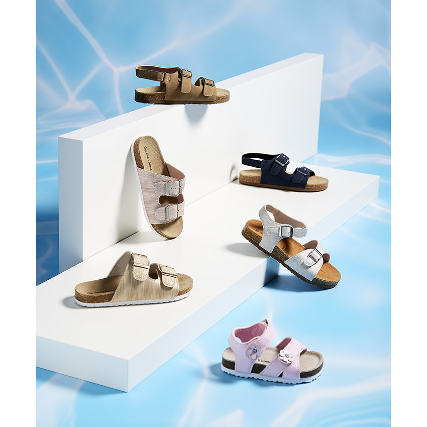 Σανδάλια με διπλές αγκράφες και λουράκι με σκρατς για αγόρι 