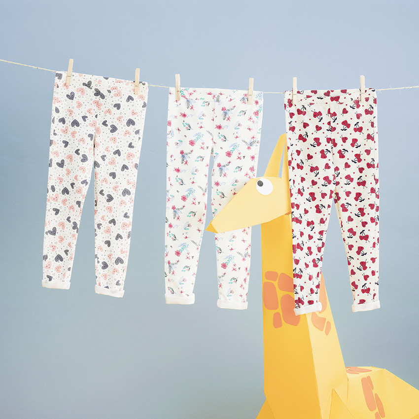 Κολάν με χαβανέζικο μοτίβο σε όλη την επιφάνεια 