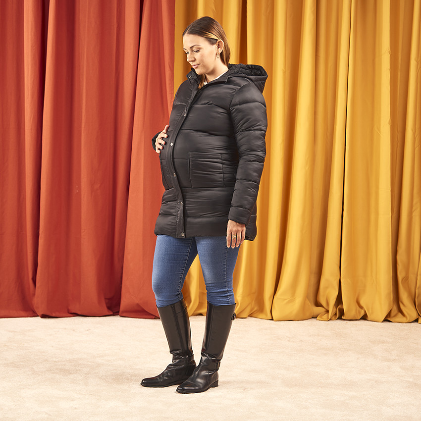 Μακρύ και πλισέ μπουφάν για γυναίκες 