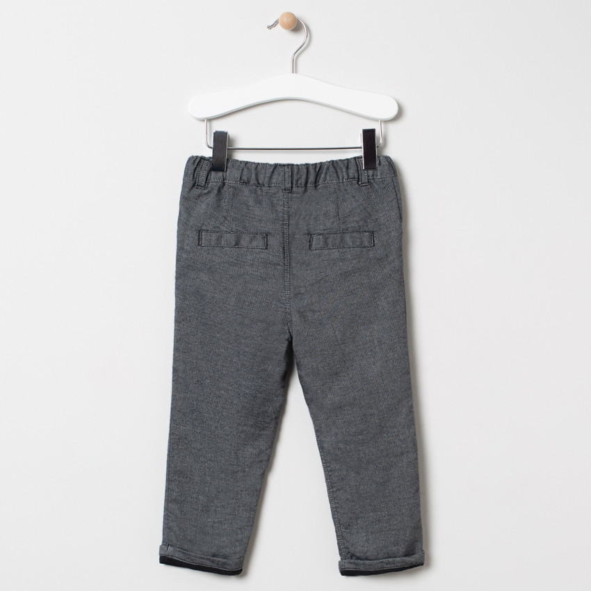 Ensemble avec chemise étoilée, gilet serveur et pantalon 