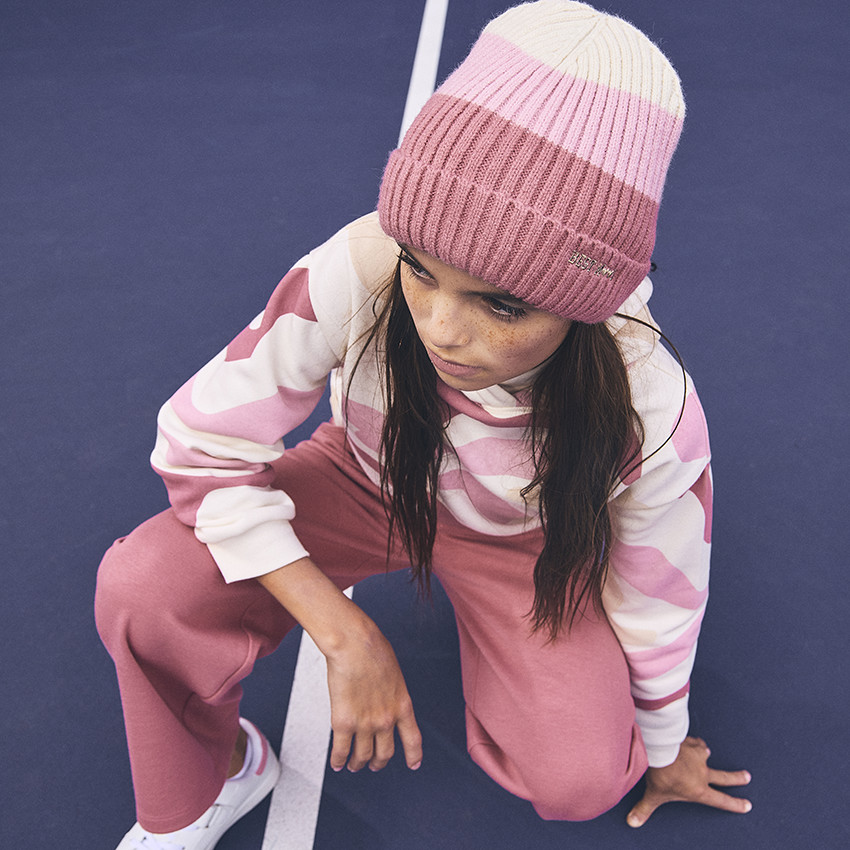 Σκουφάκι πλεκτό ριχτό με εφέ color block για κορίτσι 