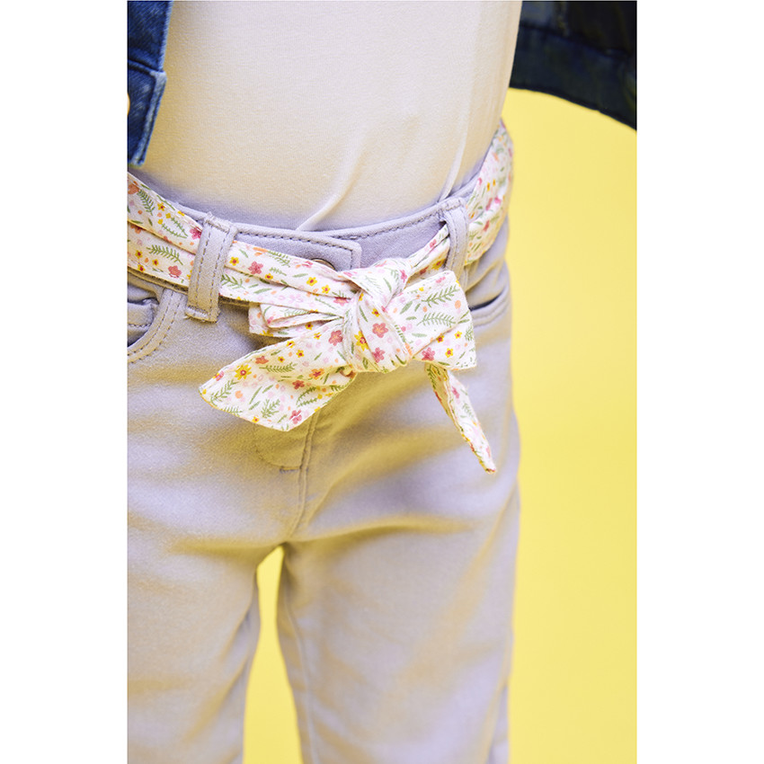 Τζιν ίσιο σε denim με ζώνη φουλάρι για bebe κορίτσι 