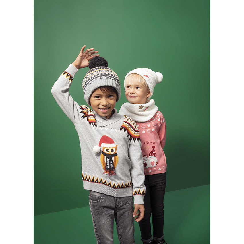 Χριστουγεννιάτικο πλεκτό πουλόβερο με ζακάρ μοτίβο 