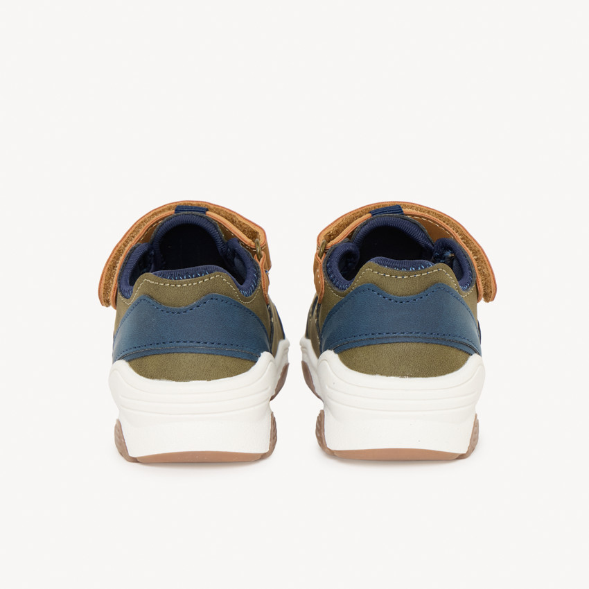 Αεροτομικές μπότες σε δέρμα για αγοράκι. 