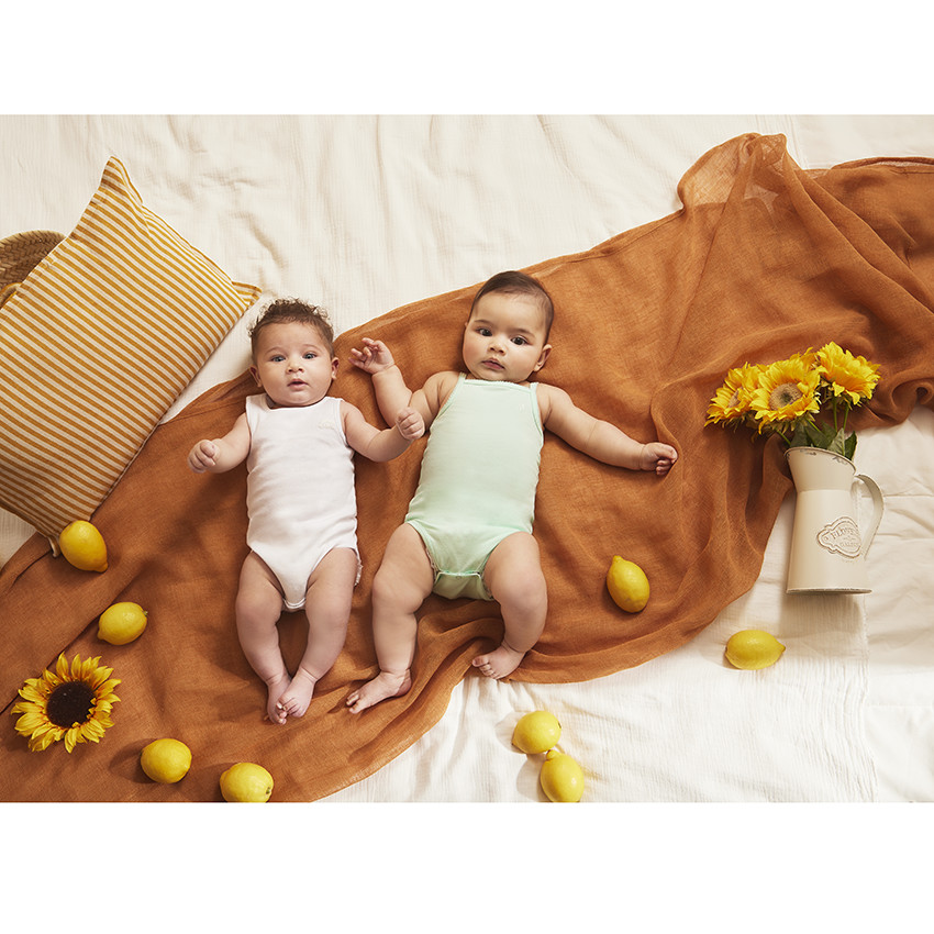 Σετ από 3 αμάνικα κορμάκια για μωρό αγόρι 