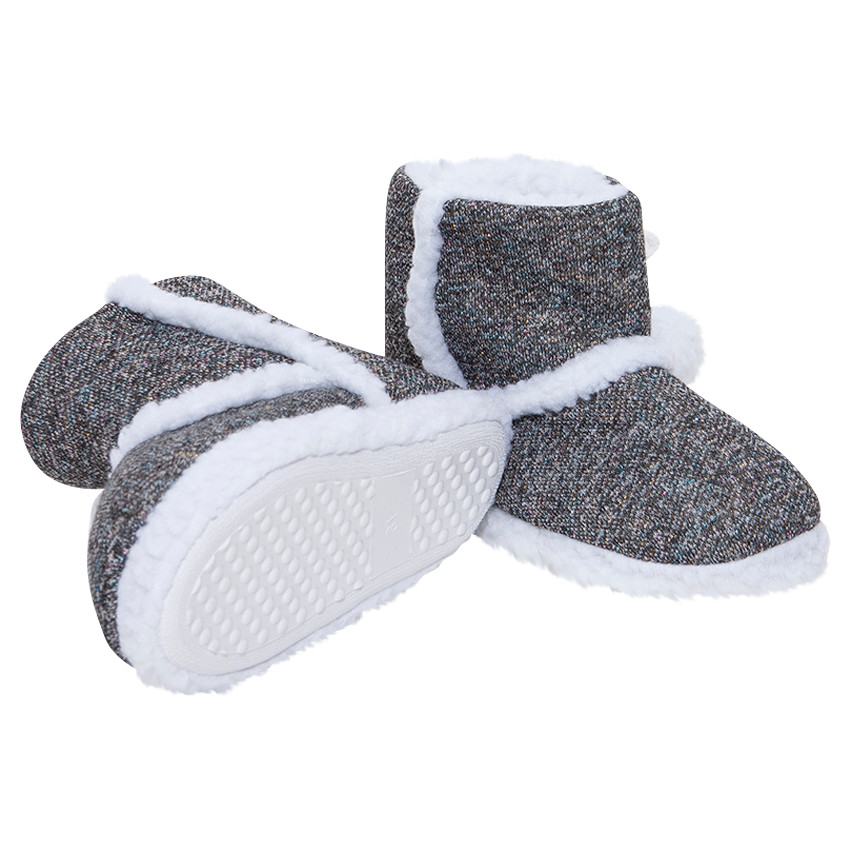 Ψηλά πλεκτά παντοφλάκια με φουντίτσες 