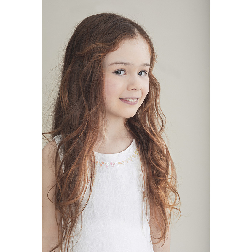 Επίσημο αμάνικο φόρεμα με κεντήματα και πούλιες 