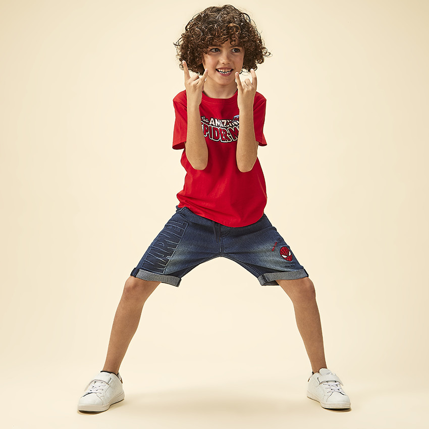 Βερμούδα με σχέδιο σε ανάγλυφο Spider-Man Marvel για αγόρι 