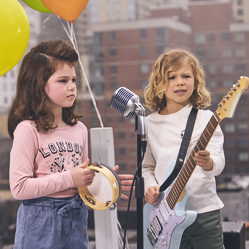 Παντελόνι cargo από υφασμάτινο ύφασμα με ζώνη για κορίτσι 