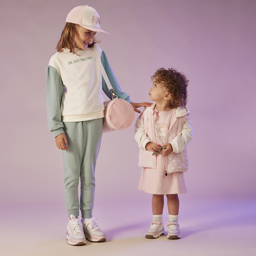 "Φούτερ με εφέ color block και κέντημα για κορίτσι"  Additional "Φούτερ με εφέ color block και κέντημα για κορίτσι"