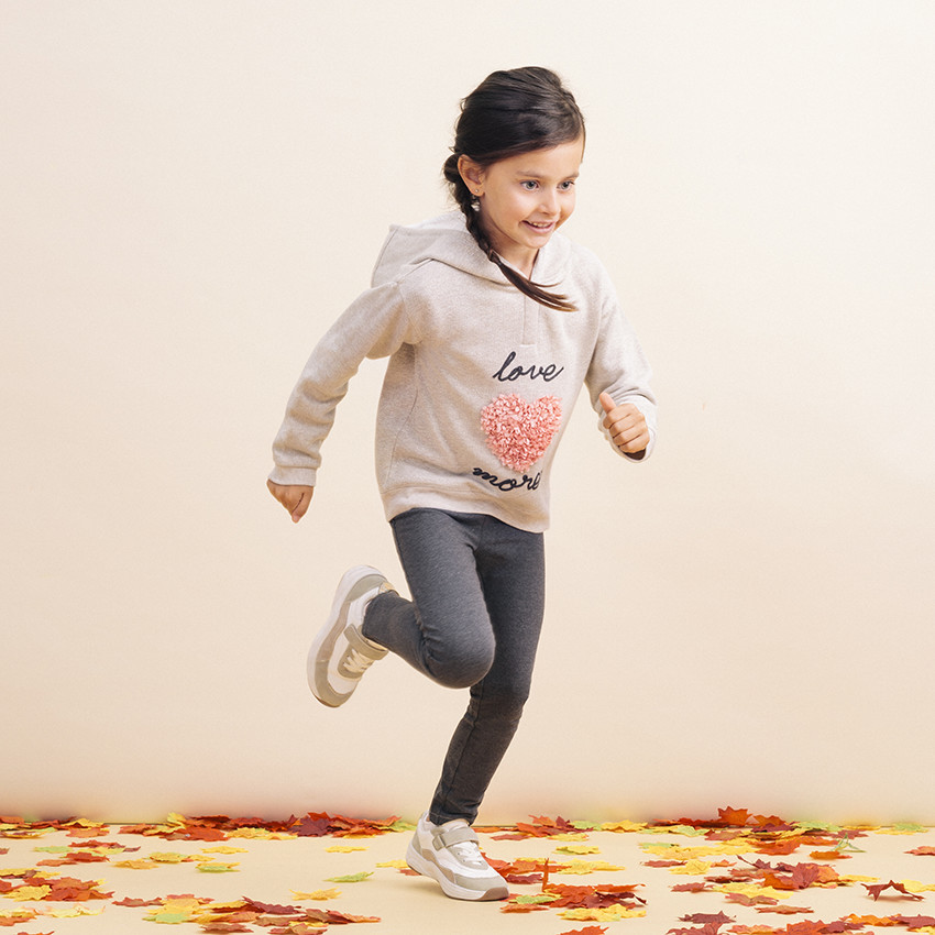 Jogging bicolore en molleton avec coeur effet pétales  