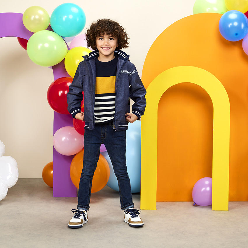 Στενές τζιν παντελόνες από denim με αντίθετες ραφές για αγόρι 