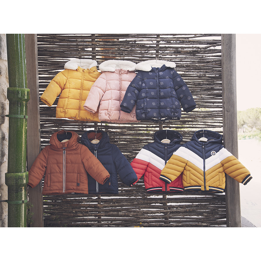 Παλτό με κουκούλα και επένδυση από μικροπολάρ για μωρό αγόρι 