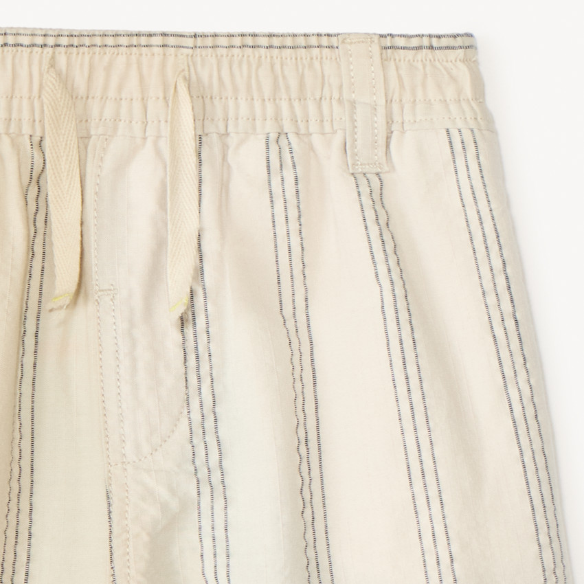 Σορτς από καπιτονέ ύφασμα με ρίγες για αγόρι μωρό 