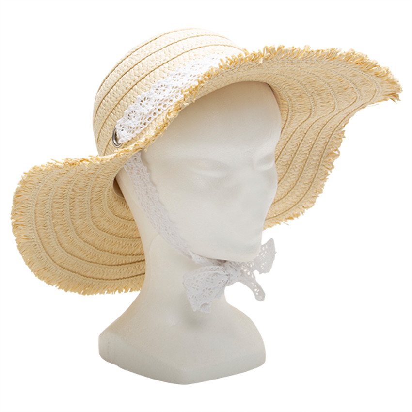 Ψάθινο καπέλο με σιρίτι από δαντέλα 