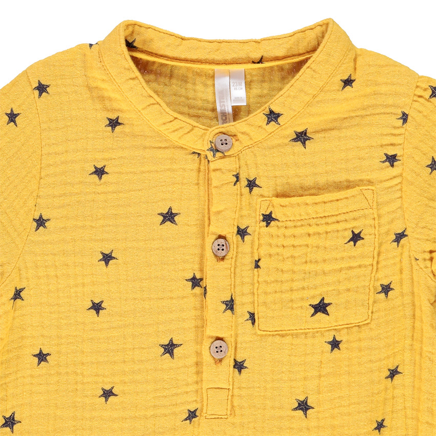 Combinaison courte en double gaze de coton imprimé étoiles pour bébé garçon 