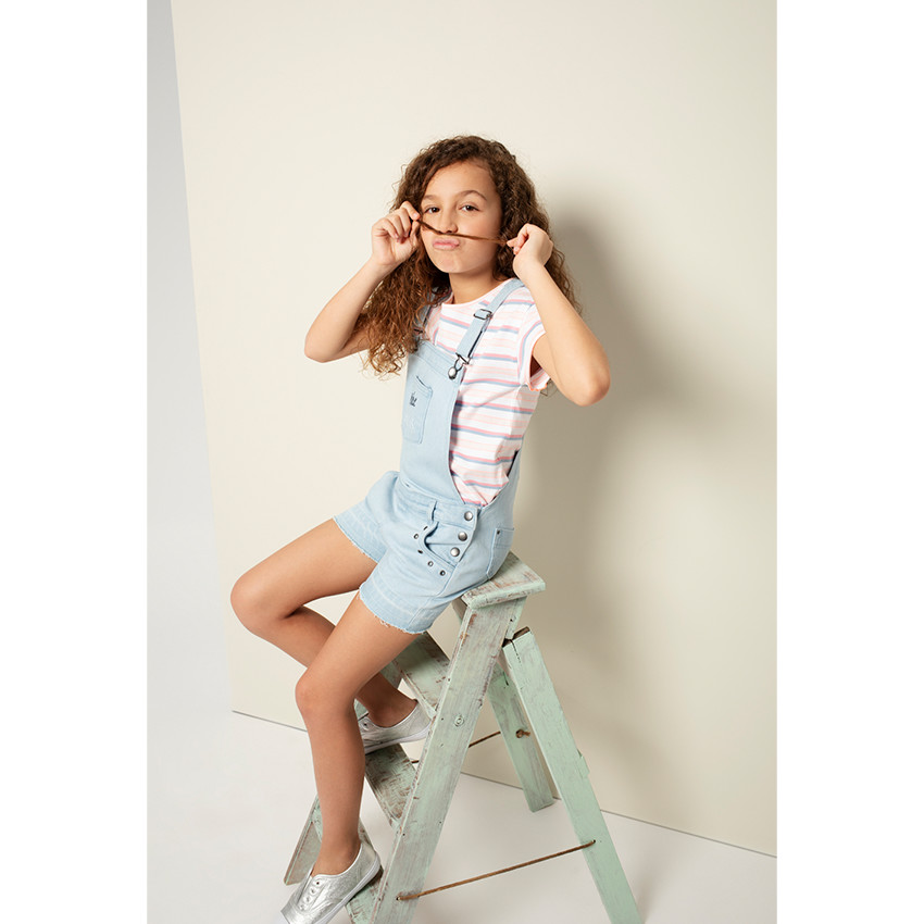 Κοντή τζιν σαλοπέτα με used όψη και φαντεζί πριτσίνια 