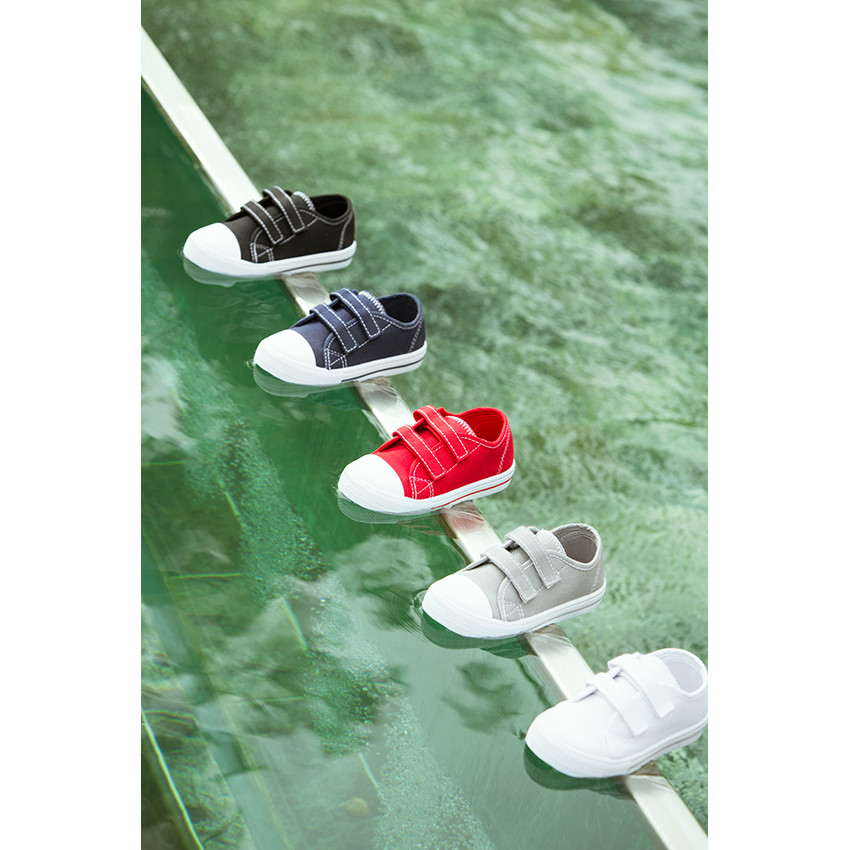 Baskets basses en toile à scratchs du 28 au 35 