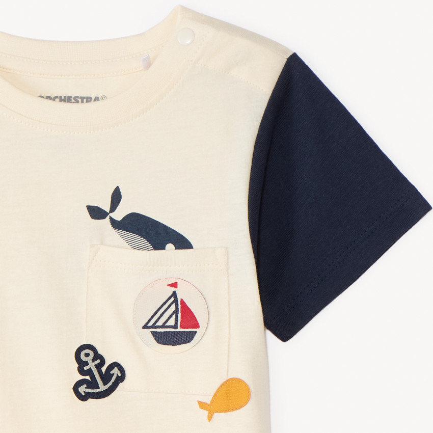 T-shirt baby boy με κοντά μανίκια σε χρώματα block. 