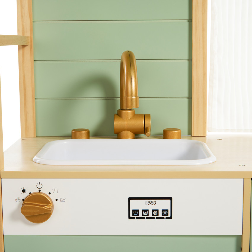 Πλήρως Εξοπλισμένη Κουζίνα Με Ξύλινα Αξεσουάρ 